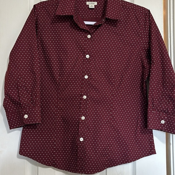 L.L.Bean Women's XSP Button Down Shirt Maroon Heart Motif - Picture 3 of 6